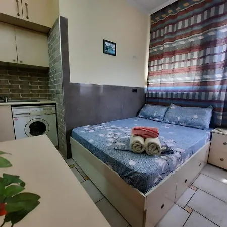 Lovely Apt.0-1 公寓 地拉那